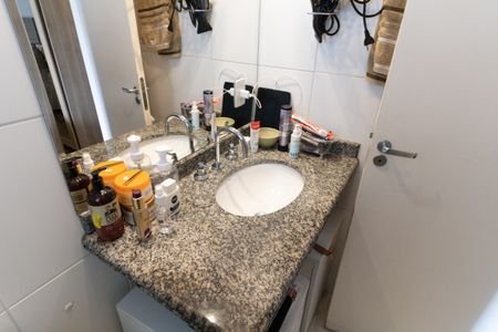 Apartamento à venda com 80m², 3 quartos e 2 vagasBanheiro da Suíte