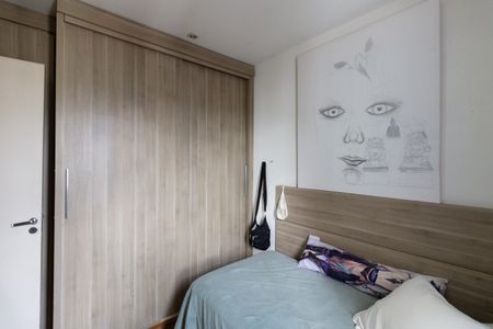 Apartamento à venda com 80m², 3 quartos e 2 vagasQuarto 2