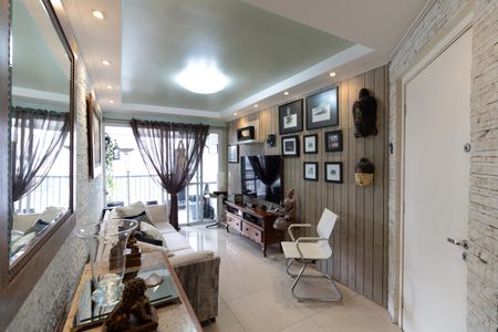 Sala de apartamento à venda com 3 quartos, 80m² em Vila Gumercindo, São Paulo