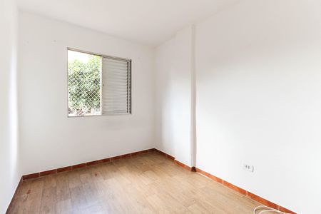 Quarto 1 de apartamento para alugar com 2 quartos, 42m² em Itaquera, São Paulo