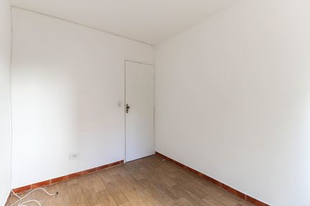 Quarto 1 de apartamento para alugar com 2 quartos, 42m² em Itaquera, São Paulo