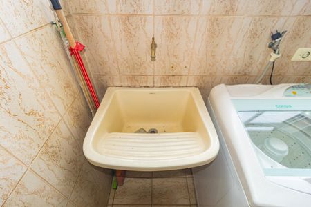 Apartamento para alugar com 95m², 2 quartos e sem vagaDetalhe - Área de Serviço