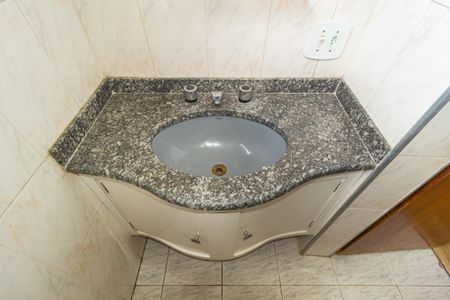 Apartamento para alugar com 95m², 2 quartos e sem vagaDetalhe - Banheiro