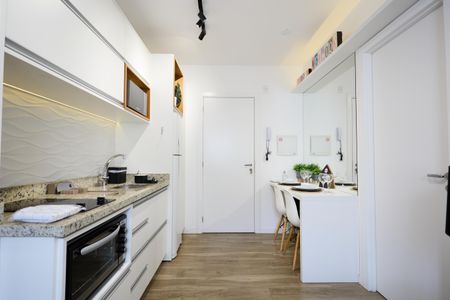 Cozinha de apartamento para alugar com 1 quarto, 40m² em Bigorrilho, Curitiba