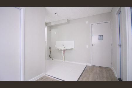 Sala/Cozinha de apartamento para alugar com 2 quartos, 32m² em Parque São Lourenço, São Paulo