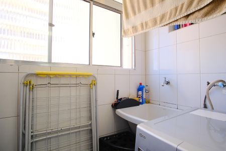 Apartamento à venda com 68m², 2 quartos e 1 vagaÁrea de Serviço
