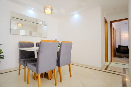 Apartamento à venda com 68m², 2 quartos e 1 vagaSala