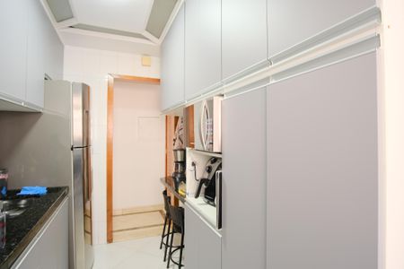 Apartamento à venda com 68m², 2 quartos e 1 vagaCozinha