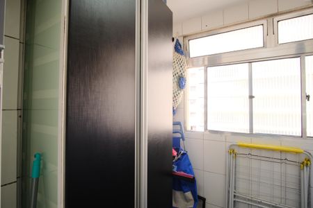Apartamento à venda com 68m², 2 quartos e 1 vagaÁrea de Serviço