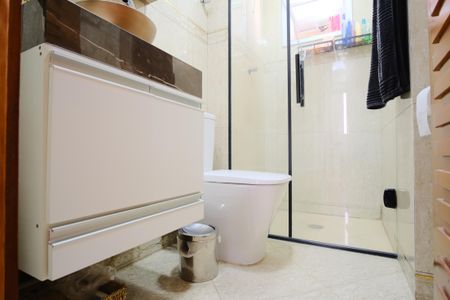 Apartamento à venda com 68m², 2 quartos e 1 vagaBanheiro