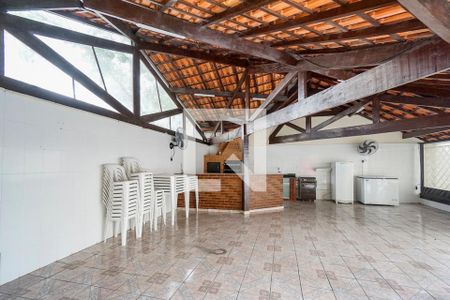 Apartamento à venda com 68m², 2 quartos e 1 vagaÁrea comum