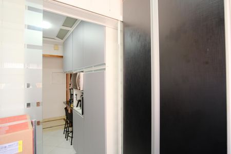 Apartamento à venda com 68m², 2 quartos e 1 vagaÁrea de Serviço