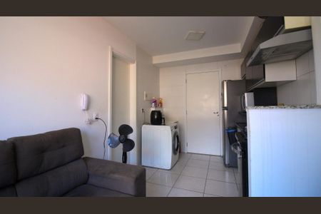 Sala/Cozinha de apartamento para alugar com 1 quarto, 30m² em Jardim Planalto, São Paulo