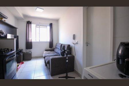 Sala/Cozinha de apartamento para alugar com 1 quarto, 30m² em Jardim Planalto, São Paulo