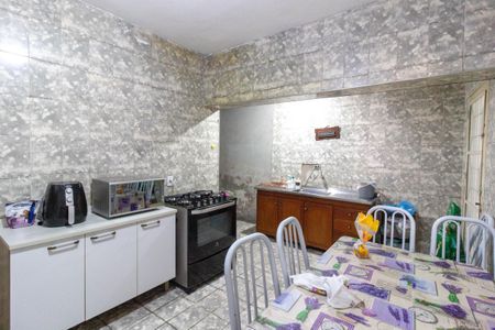 Casa para alugar com 140m², 2 quartos e 2 vagasCozinha e Área de Serviço