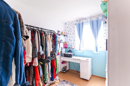 Apartamento à venda com 47m², 2 quartos e 1 vagaQuarto 2