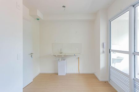 Sala/Cozinha de apartamento à venda com 2 quartos, 36m² em Vila Dom Pedro I, São Paulo