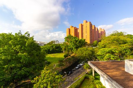 Apartamento à venda com 75m², 3 quartos e 1 vaga Apartamento à venda com 75m², 3 quartos e 1 vagaVista Varanda