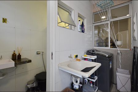 Apartamento à venda com 129m², 3 quartos e sem vagaÁrea de Serviço