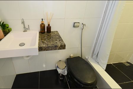 Apartamento à venda com 129m², 3 quartos e sem vagaBanheiro de serviço