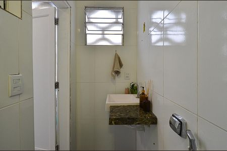 Apartamento à venda com 129m², 3 quartos e sem vagaBanheiro de serviço