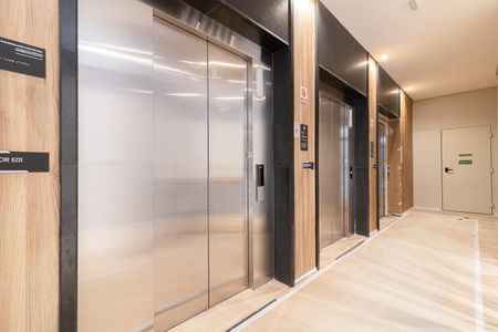 Apartamento à venda com 26m², 1 quarto e sem vagaÁrea comum - Hall Elevadores