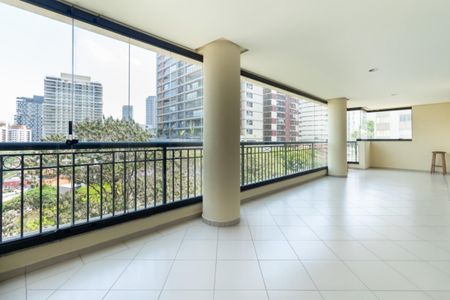 Apartamento à venda com 214m², 4 quartos e 4 vagas