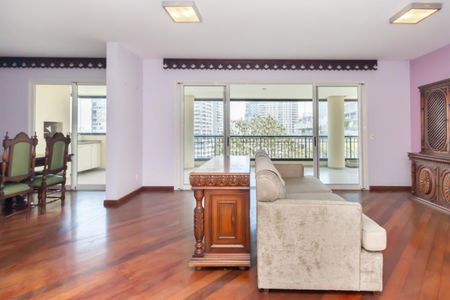 Apartamento à venda com 214m², 4 quartos e 4 vagas