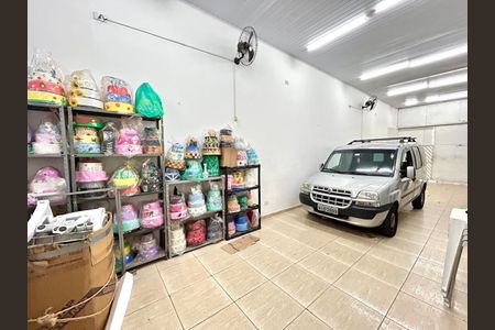 Casa à venda com 240m², 4 quartos e 6 vagasGaragem
