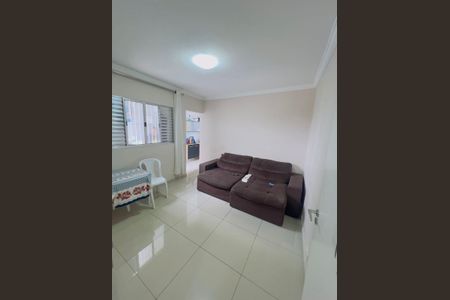 Casa à venda com 240m², 4 quartos e 6 vagasSala 2