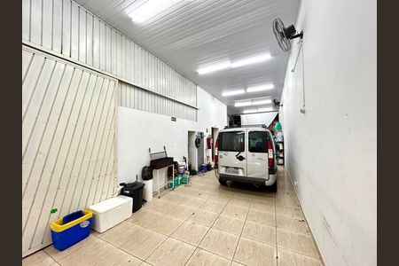 Casa à venda com 240m², 4 quartos e 6 vagasGaragem