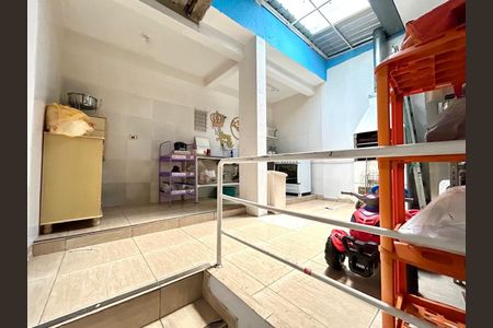 Casa à venda com 240m², 4 quartos e 6 vagasQuintal