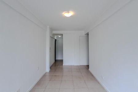 Apartamento à venda com 40m², 1 quarto e sem vaga Apartamento à venda com 40m², 1 quarto e sem vagaSala