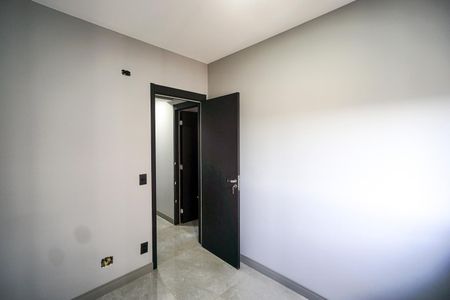 Apartamento à venda com 83m², 3 quartos e 1 vagaQuarto 02