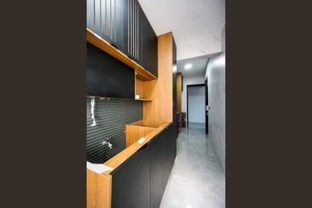 Apartamento à venda com 83m², 3 quartos e 1 vagaÁrea de serviço