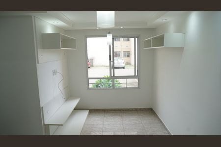 Sala de apartamento para alugar com 2 quartos, 45m² em Jardim Albertina, Guarulhos