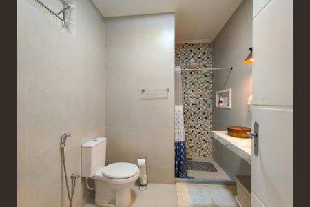 Casa de condomínio à venda com 167m², 3 quartos e sem vagaBanheiro da Suíte