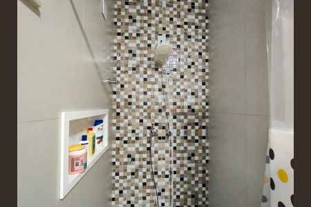 Casa de condomínio à venda com 167m², 3 quartos e sem vagaBanheiro Corredor