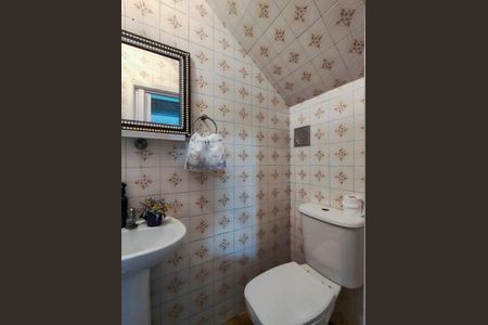 Casa de condomínio à venda com 167m², 3 quartos e sem vagaLavabo