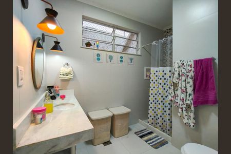 Casa de condomínio à venda com 167m², 3 quartos e sem vagaBanheiro Corredor