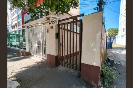 Casa de condomínio à venda com 167m², 3 quartos e sem vagaFachada