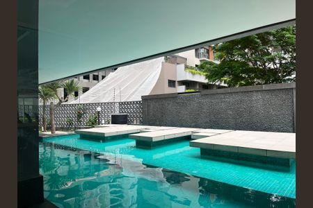 Studio para alugar com 25m², 1 quarto e 1 vaga Studio para alugar com 25m², 1 quarto e 1 vagaÁrea comum - Piscina