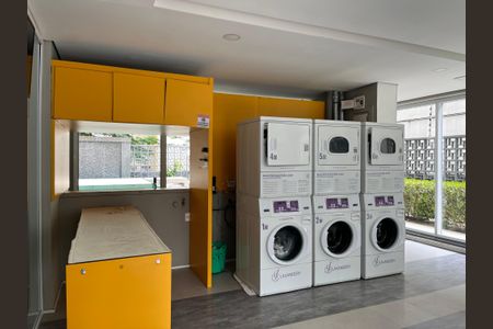 Studio para alugar com 25m², 1 quarto e 1 vaga Studio para alugar com 25m², 1 quarto e 1 vagaLavanderia