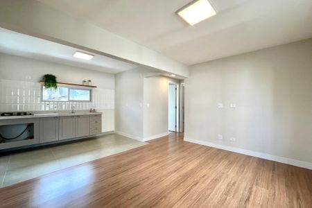 Sala de apartamento à venda com 2 quartos, 57m² em Chácara Inglesa, São Paulo