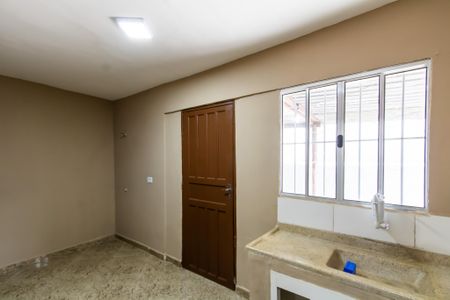 Cozinha de casa para alugar com 1 quarto, 40m² em Vila Franci, São Paulo