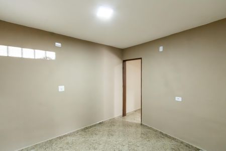 Quarto de casa para alugar com 1 quarto, 40m² em Vila Franci, São Paulo