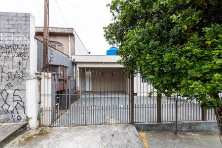 Casa para alugar com 40m², 1 quarto e sem vaga Casa para alugar com 40m², 1 quarto e sem vagaFachada