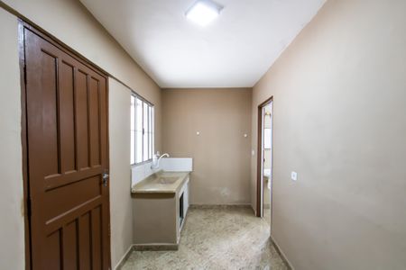 Casa para alugar com 40m², 1 quarto e sem vaga Casa para alugar com 40m², 1 quarto e sem vagaCozinha