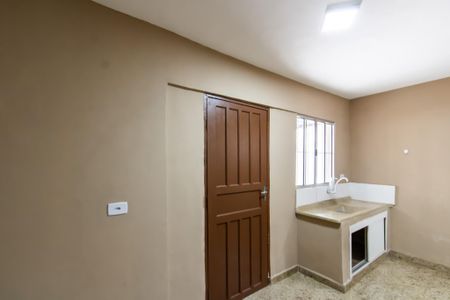 Cozinha de casa para alugar com 1 quarto, 40m² em Vila Franci, São Paulo