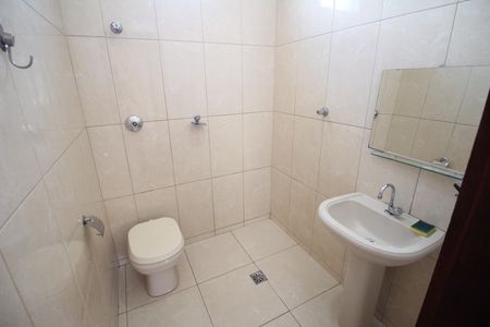 Casa à venda com 360m², 2 quartos e 3 vagasBanheiro